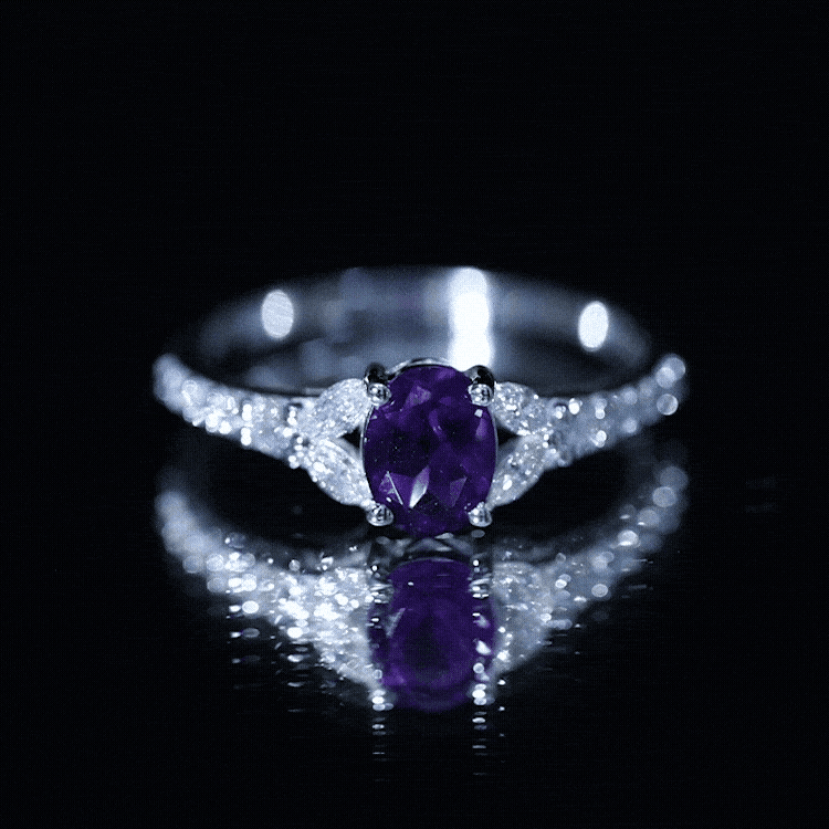 Oval Amethyst & Lab-Grown Diamond Split Shank Ring