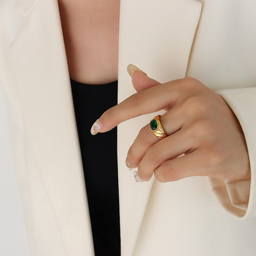 Wedding Couple Ring Court Niche Design Sense